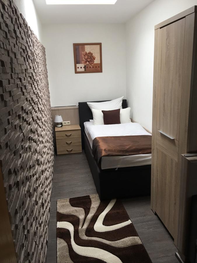 Hotel Am Bruennchen Oberbaar ภายนอก รูปภาพ