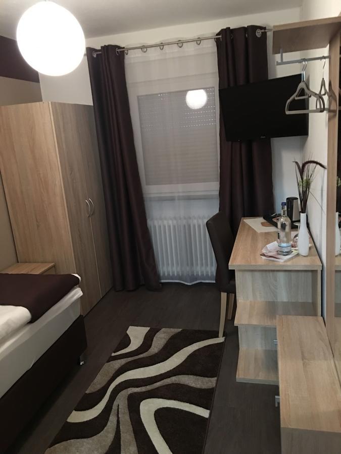 Hotel Am Bruennchen Oberbaar ภายนอก รูปภาพ